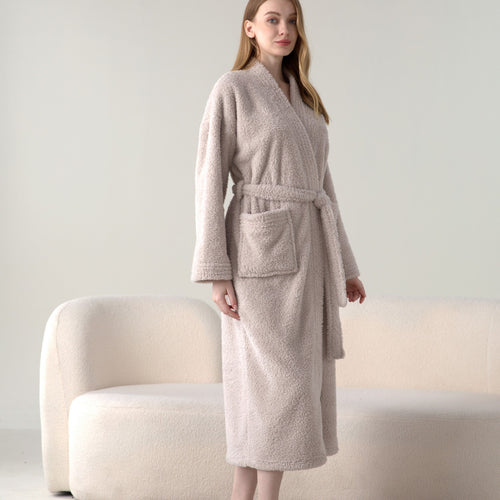 Chic Beige Women's Fleece Bathrobe - Cozy Long Sleeve Loungewear for Cold Weather in Medium-Large