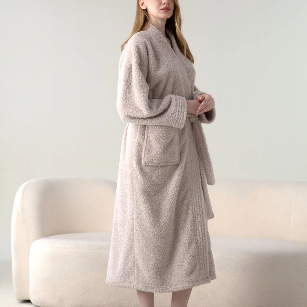 Chic Beige Women's Fleece Bathrobe - Cozy Long Sleeve Loungewear for Cold Weather in Medium-Large