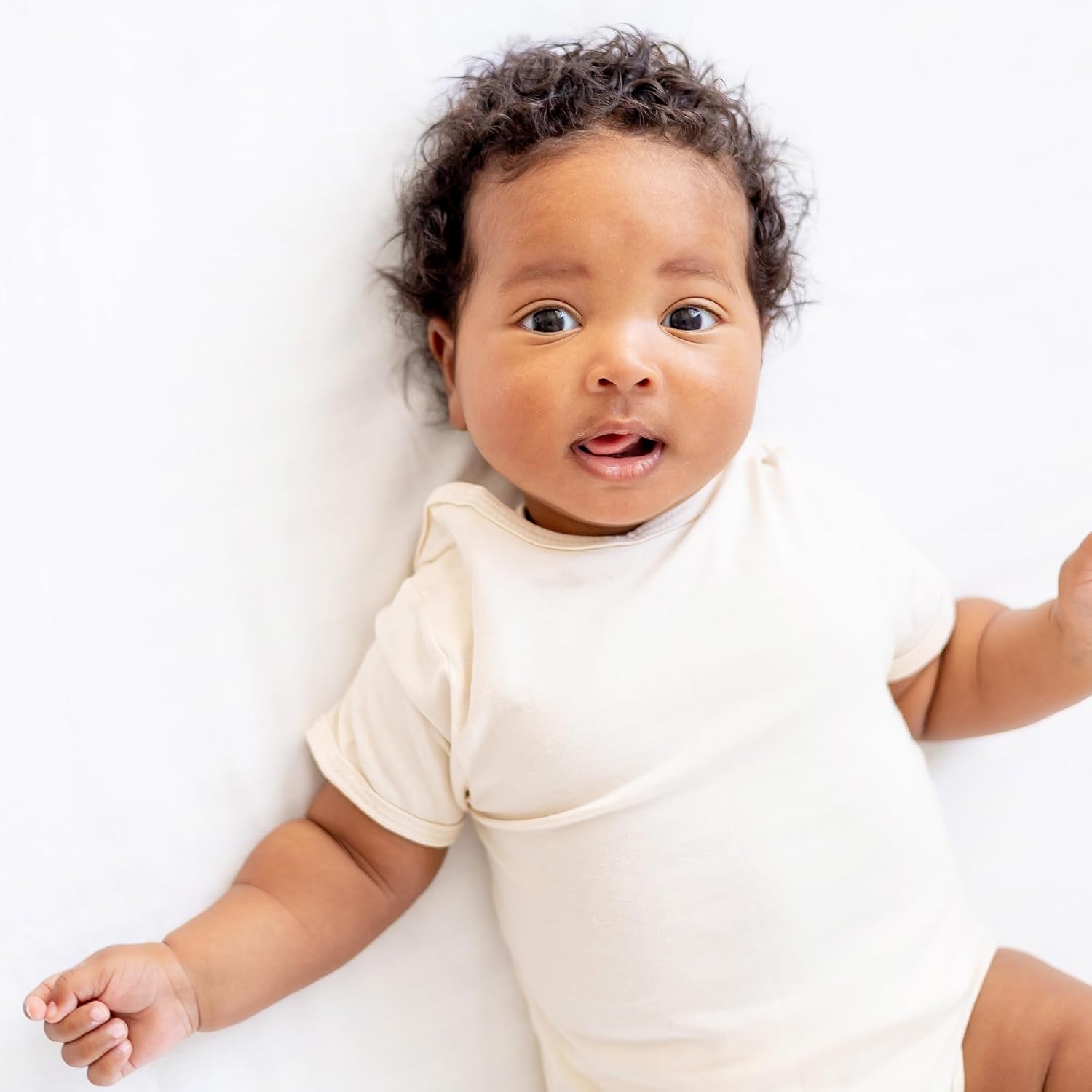 Avery Multipack Short Sleeve Bodysuits - Luxuriously Soft 100% Organic Cotton for Your Little Ones